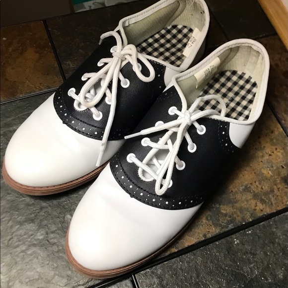 Oxford Saddle Shoes 